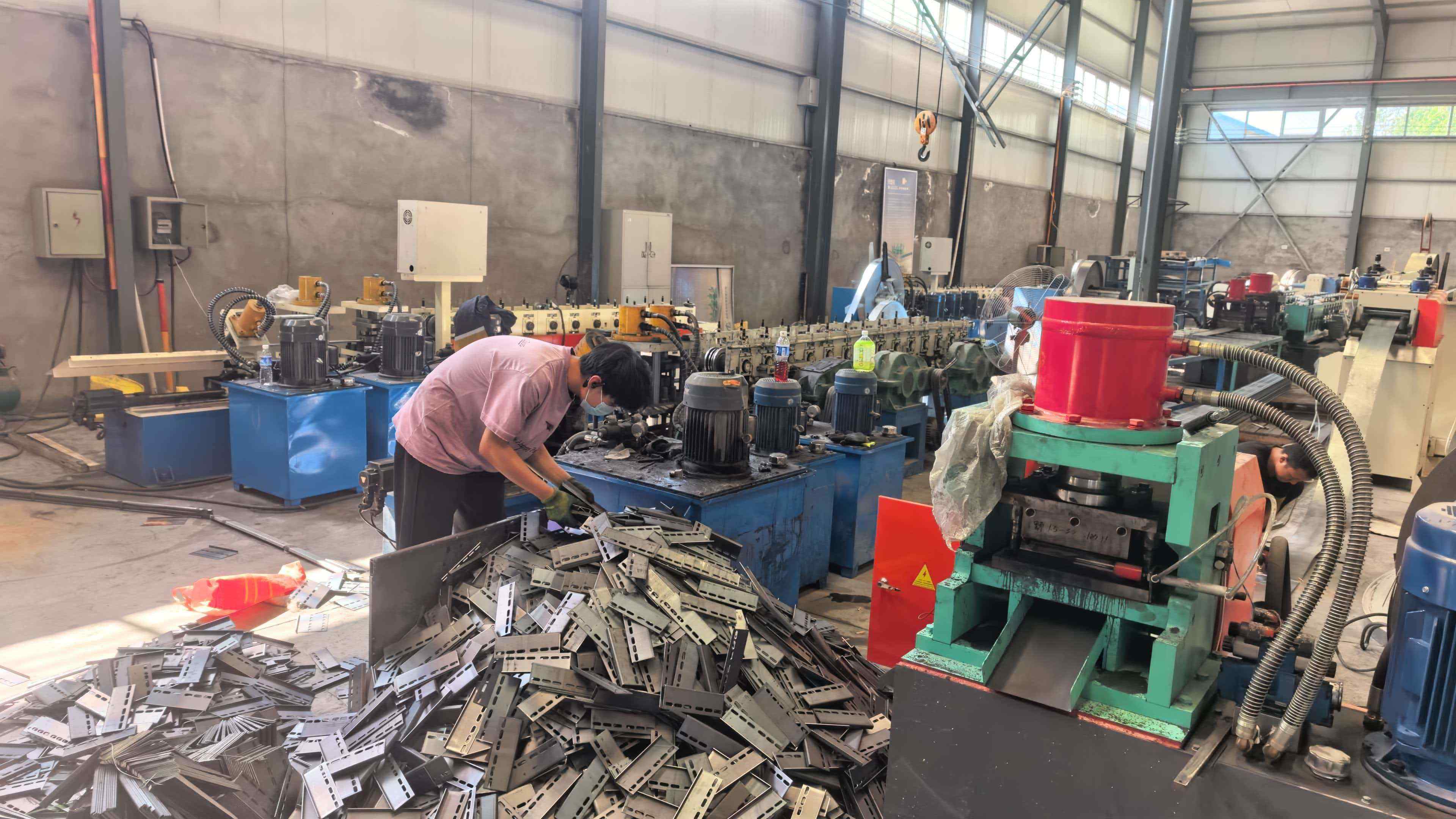 上饶市防火桥架锌铝镁桥架 - 厂家